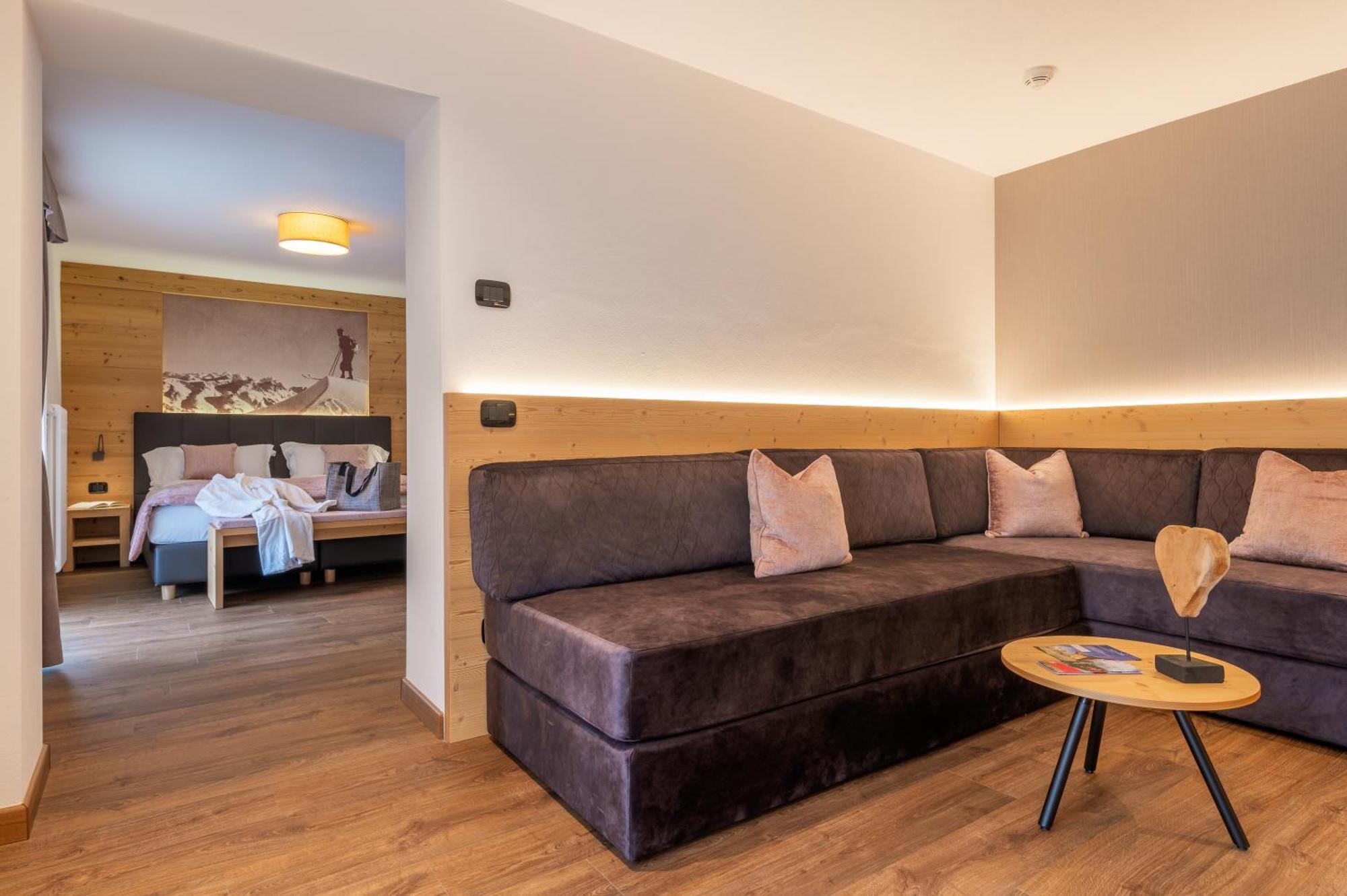 Hotel Meida Поцца-ді-Фасса Екстер'єр фото