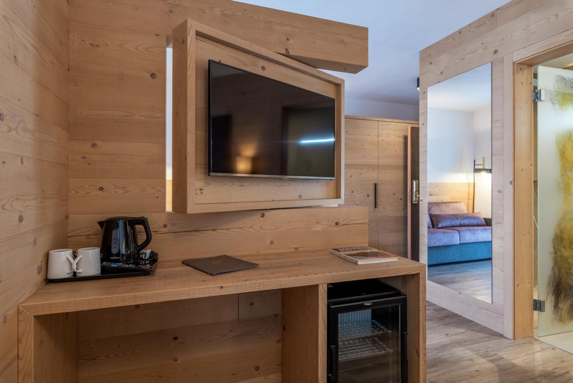 Hotel Meida Поцца-ді-Фасса Екстер'єр фото