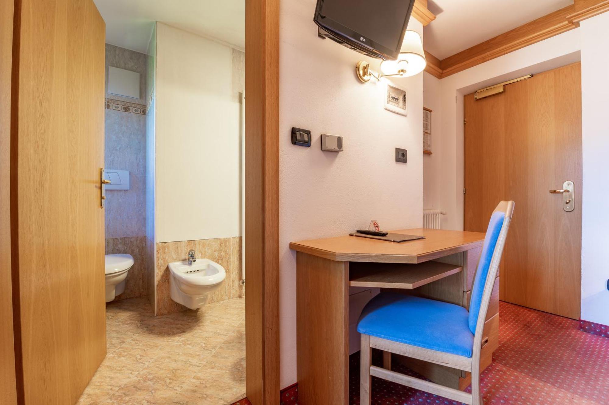 Hotel Meida Поцца-ді-Фасса Екстер'єр фото