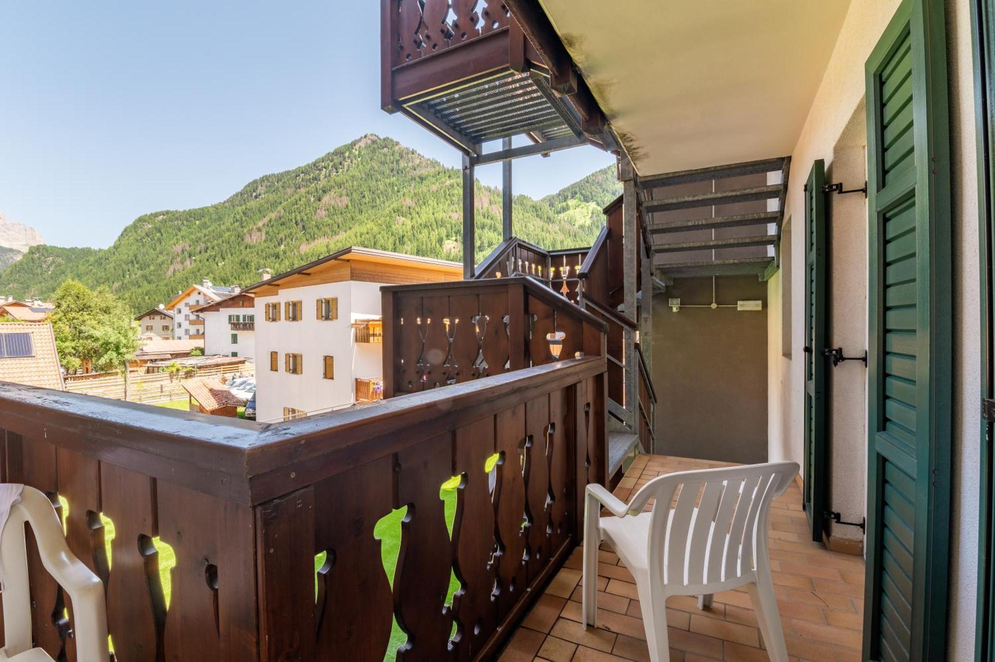 Hotel Meida Поцца-ді-Фасса Екстер'єр фото