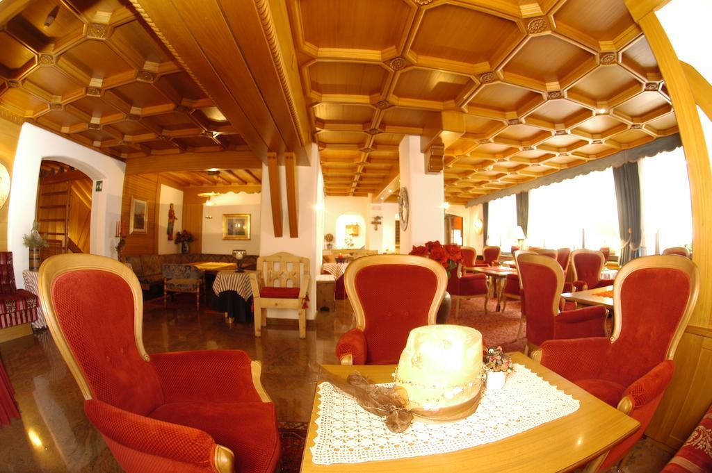 Hotel Meida Поцца-ді-Фасса Екстер'єр фото