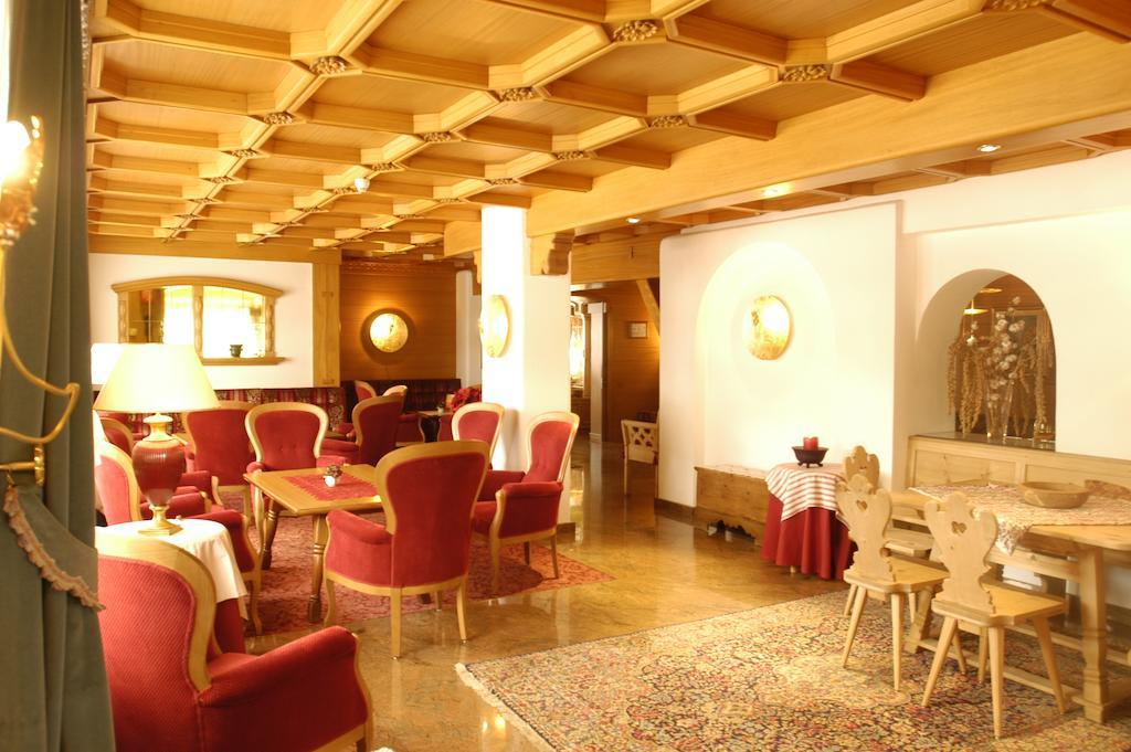 Hotel Meida Поцца-ді-Фасса Екстер'єр фото